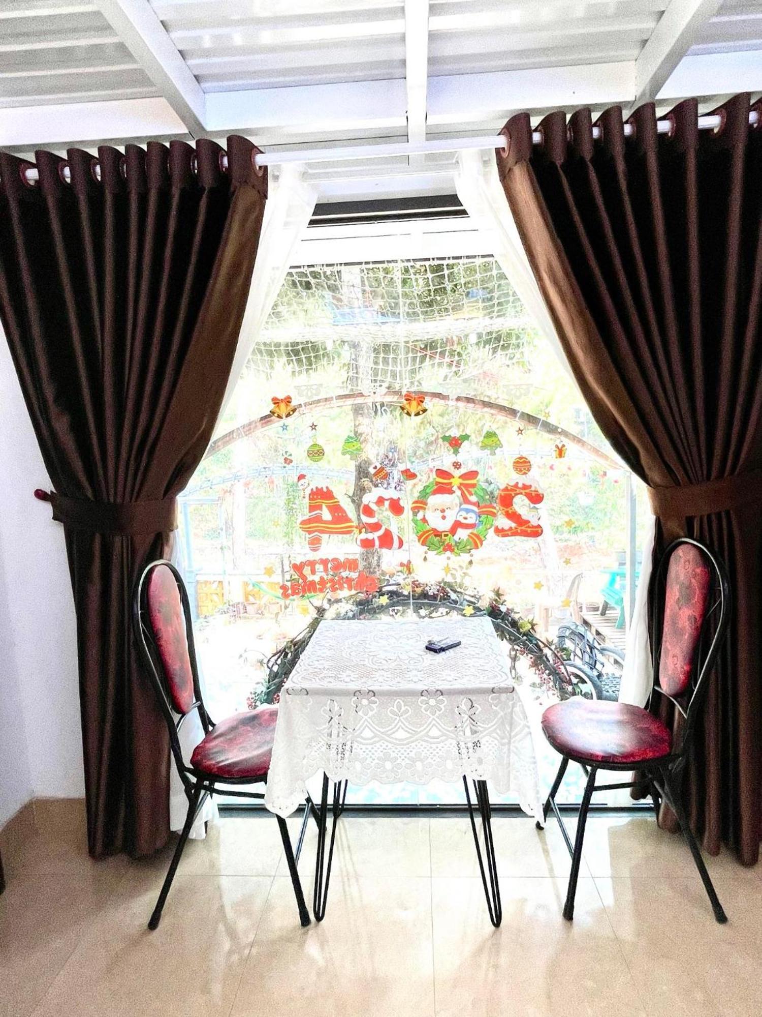 Lake View Homestay Pleiku Exterior photo