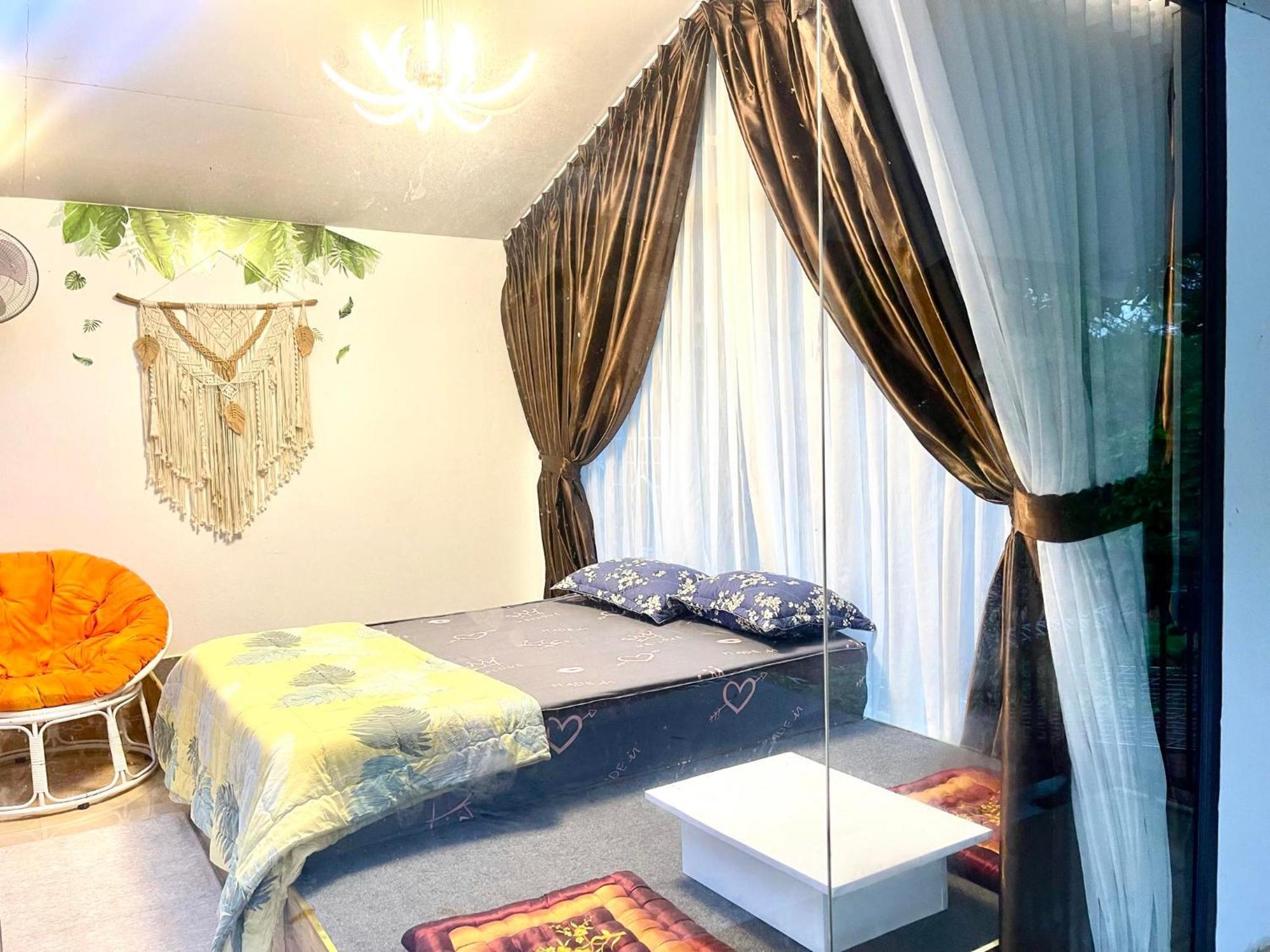 Lake View Homestay Pleiku Exterior photo