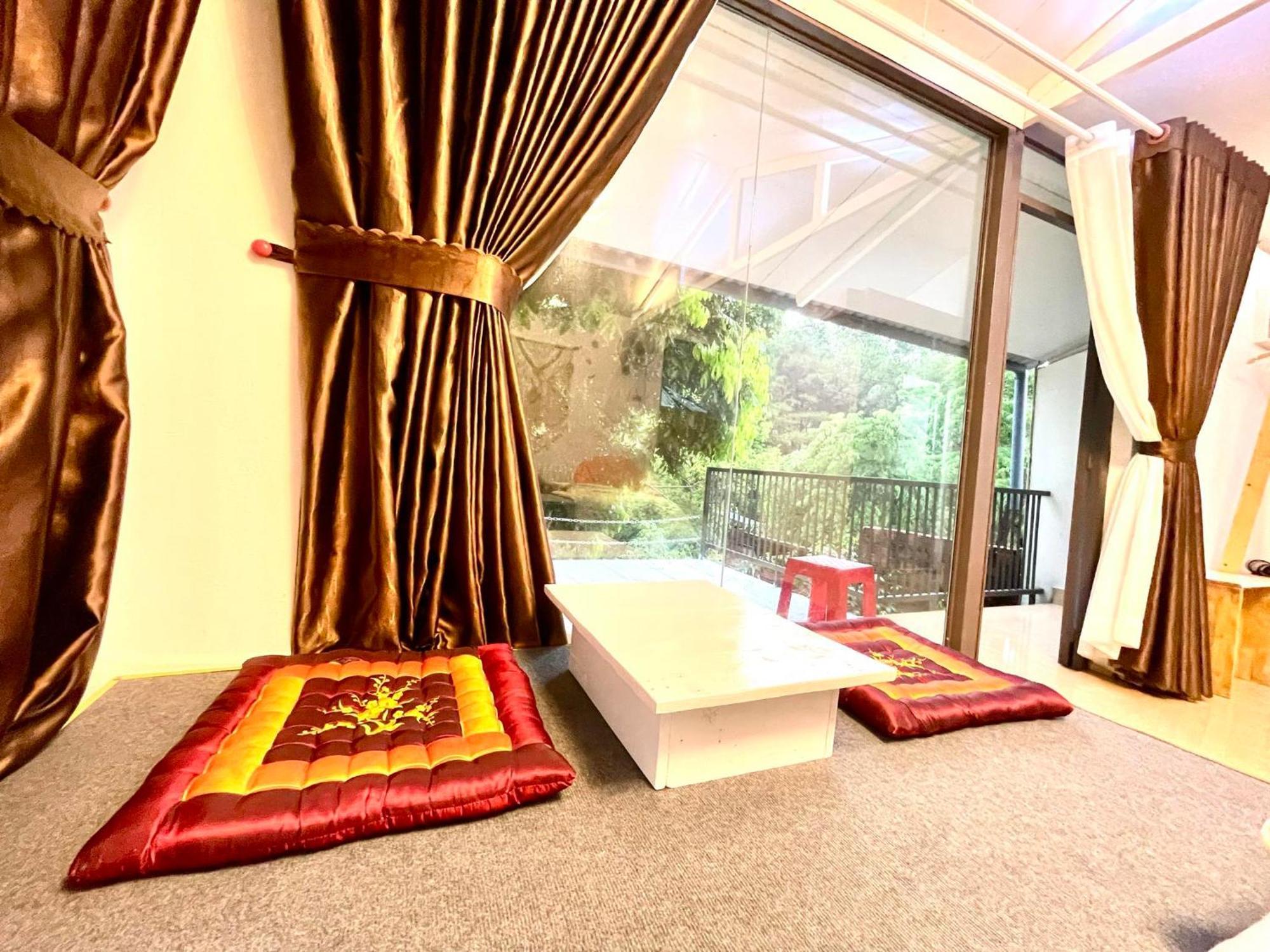 Lake View Homestay Pleiku Exterior photo